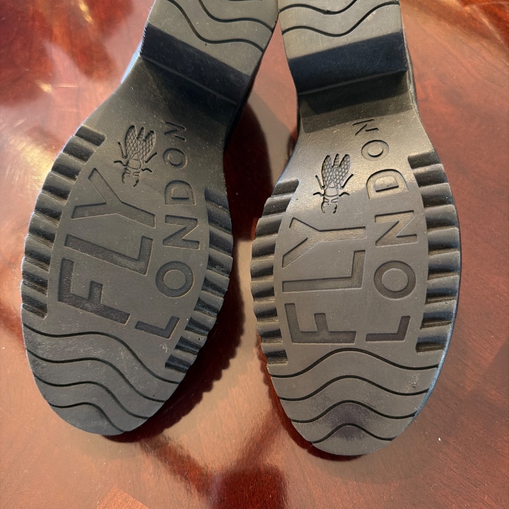 Shoes - Picture 3 of 3